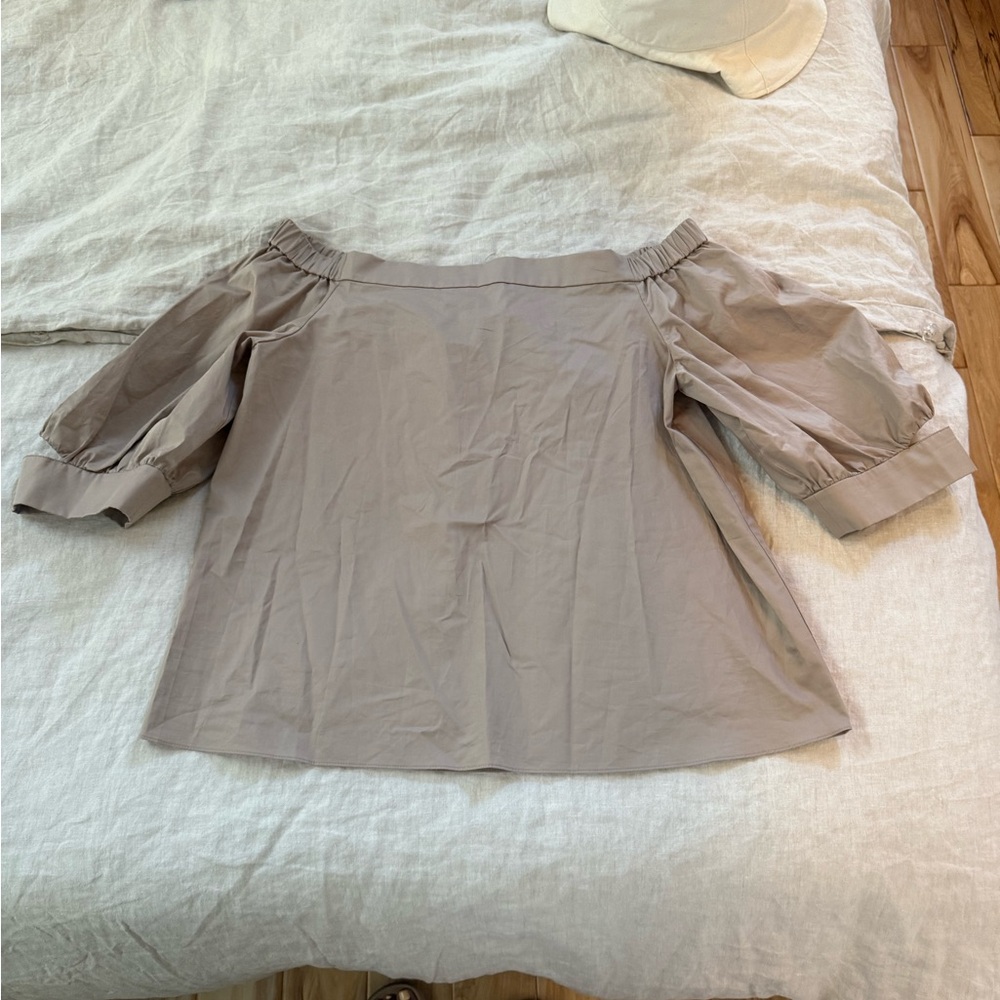 Tibi Khaki off the shoulder top in poplin. Never worn by me!